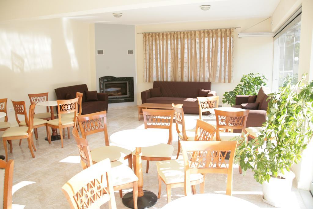 Elanthi Hostel แคซโทเรีย ภายนอก รูปภาพ
